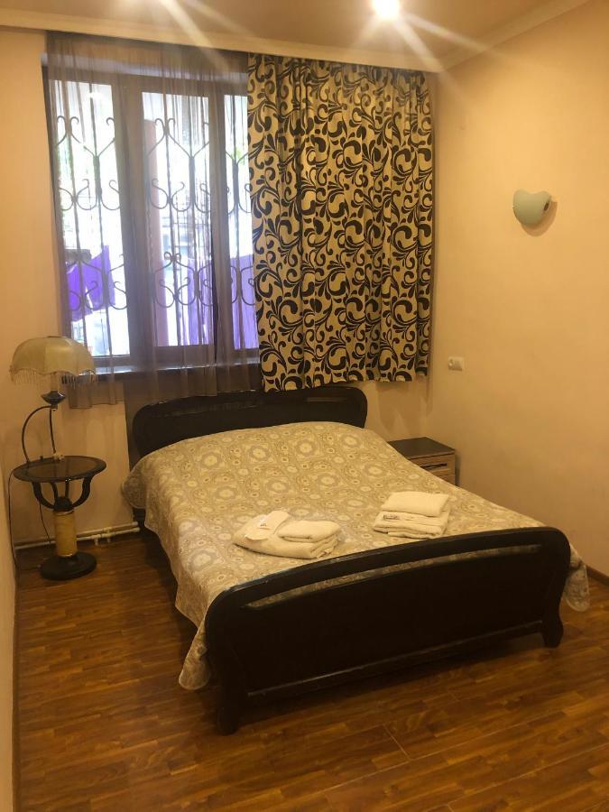 Hotel Vivas Goris Bagian luar foto