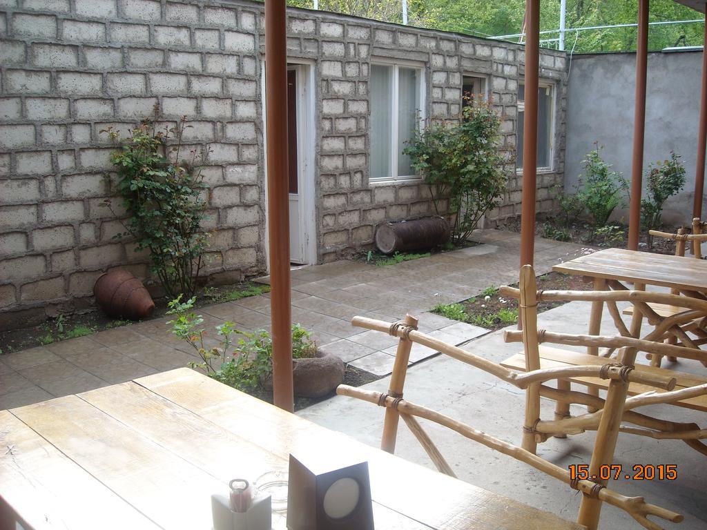 Hotel Vivas Goris Bagian luar foto