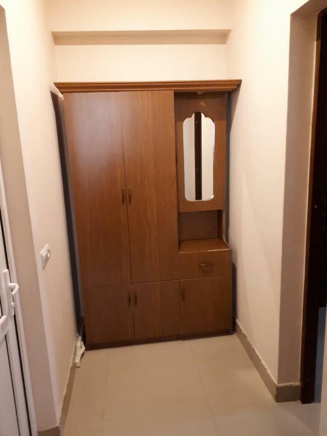 Hotel Vivas Goris Bagian luar foto