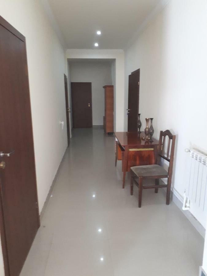 Hotel Vivas Goris Bagian luar foto